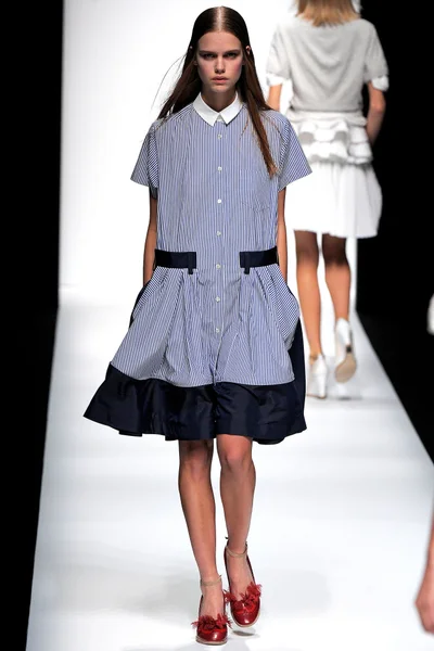 Look 17